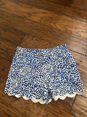 Lilly Pulitzer Girls Blue and White Scalloped Hem Kids Shorts Size L (8-10)